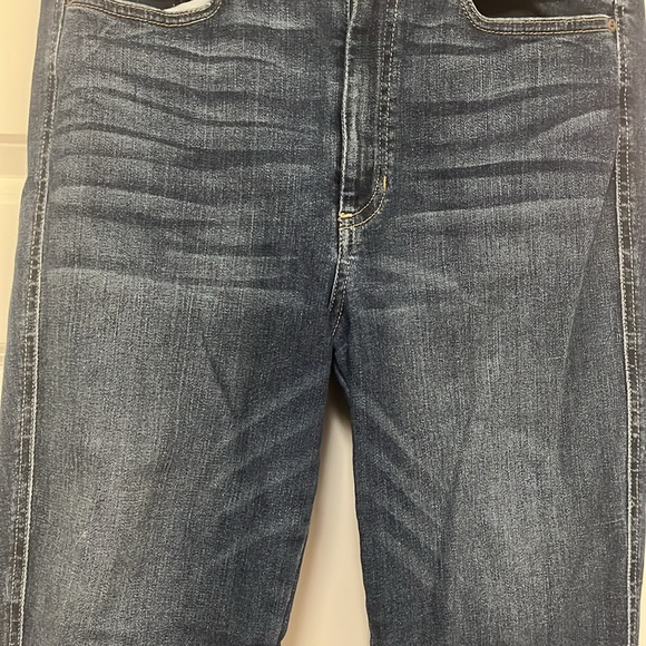 NWOT Guess 1981 Skinny Jeans- Size 30 - Picture 5 of 14